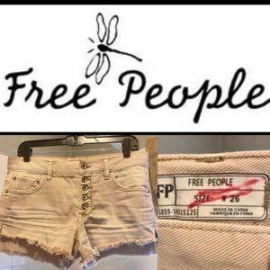 Free People Runaway Slouch Cutoffs Shorts. Sz 26